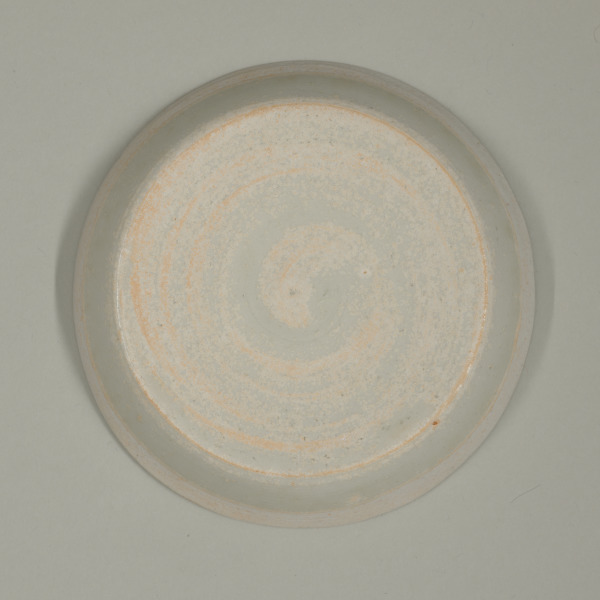Qingbai Dish with Carved Scroll Motif - Image 3
