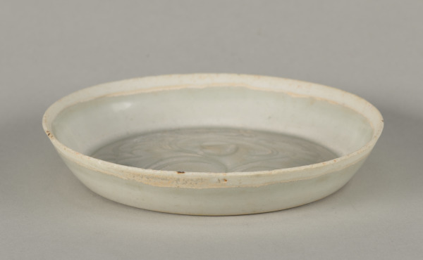 Qingbai Dish with Carved Scroll Motif - Image 2