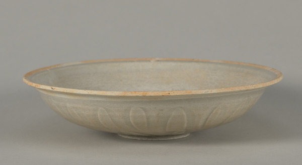 Dish with Applied Floral Design and Unglazed Rim - Image 3