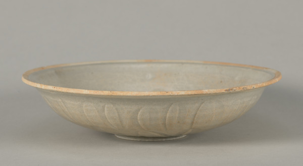 Dish with Applied Floral Design and Unglazed Rim - Image 2