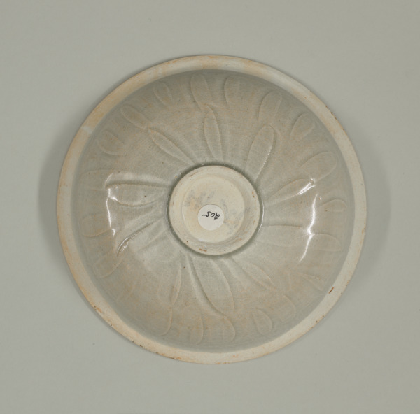 Dish with Applied Floral Design and Unglazed Rim - Image 4