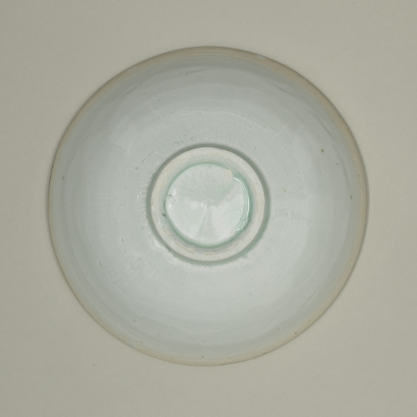 Bowl with Applied and Slip-Trailed Lotus and Arrowhead Design - Image 4