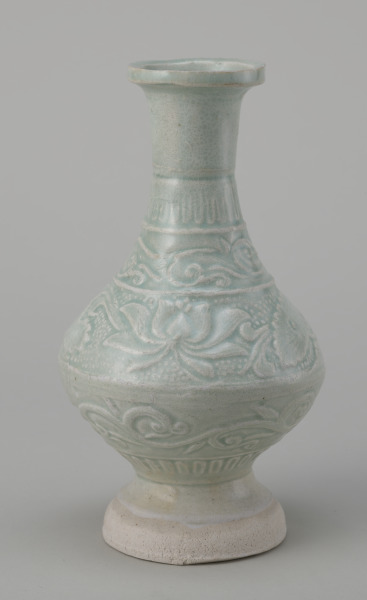Vase with Molded Lotus Decoration - Image 2