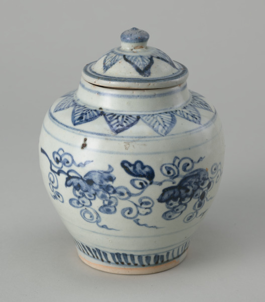 Covered Jar Decorated with Grape Vine - Image 2