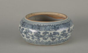 Small Bowl Decorated with a Leafy Scroll