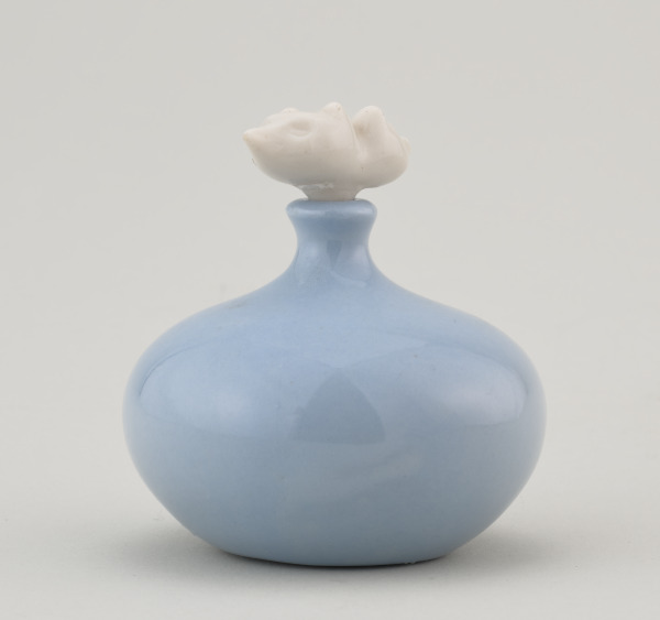 Oil or Powder Bottle Prototype - Image 2