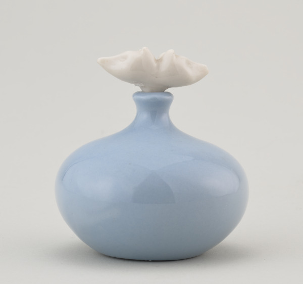 Oil or Powder Bottle Prototype - Image 3