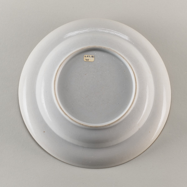 Bowl Decorated with Fitzhugh Pattern - Image 2