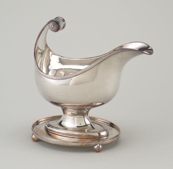 Sauceboat with Stand - Image 7