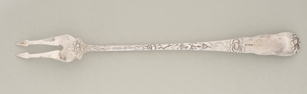 “Chrysanthemum” Olive Fork - Image 2