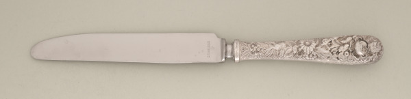 "REPOUSSE" DINNER KNIFE