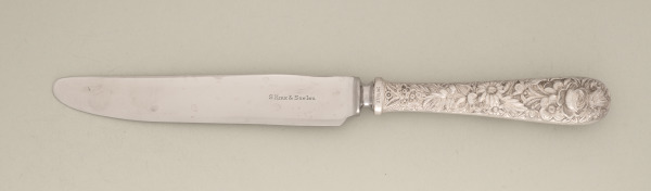 “Repousse” Dinner Knife - Image 4