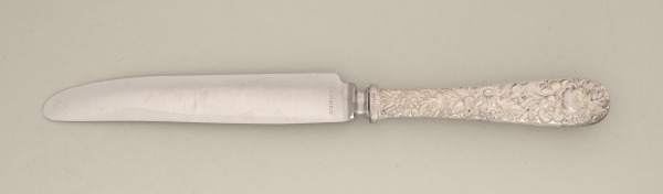“Repousse” Dinner Knife - Image 5