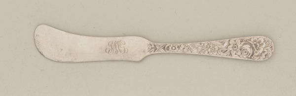 “Repousse” Butter Spreader