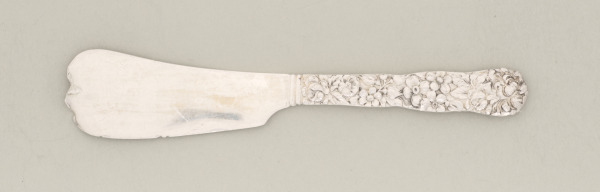 "CHRYSANTHEMUM" BUTTER SPREADER