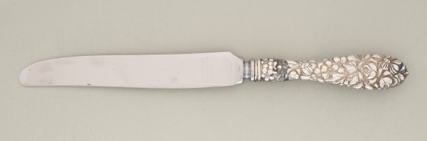 “Chrysanthemum” Dinner Knife - Image 3
