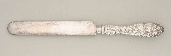 “Chrysanthemum” Dessert Knife
