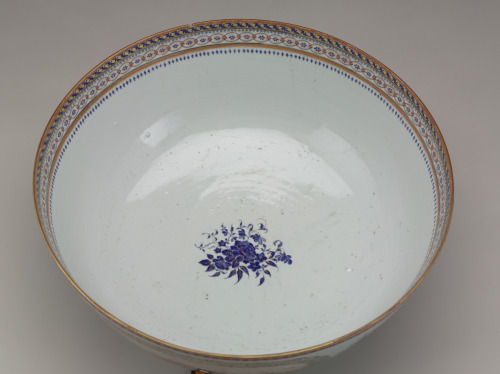 Punch Bowl - Image 9