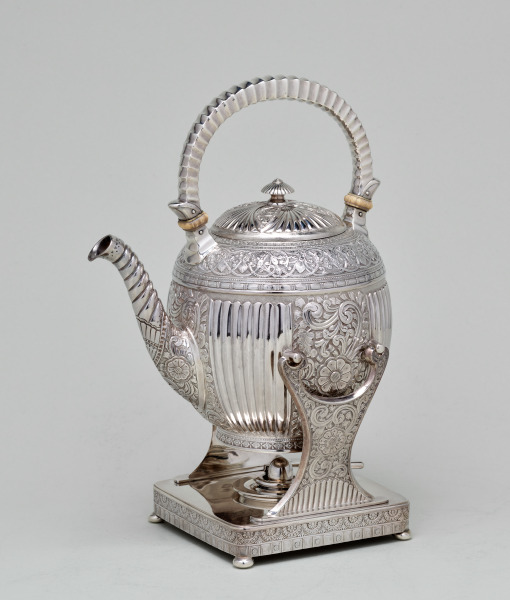 Kettle and Stand - Image 4