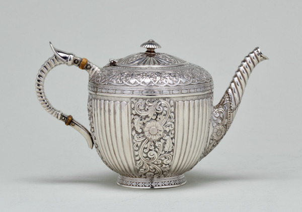 Teapot - Image 13