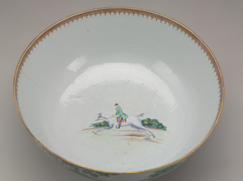English Market Punch Bowl Decorated with Hunting Scenes - Image 17