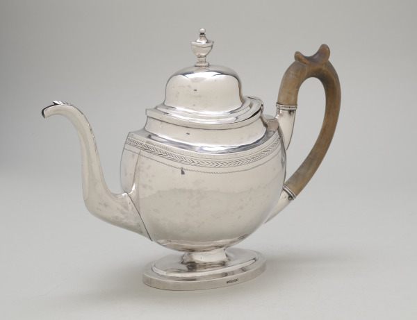 Teapot - Image 4