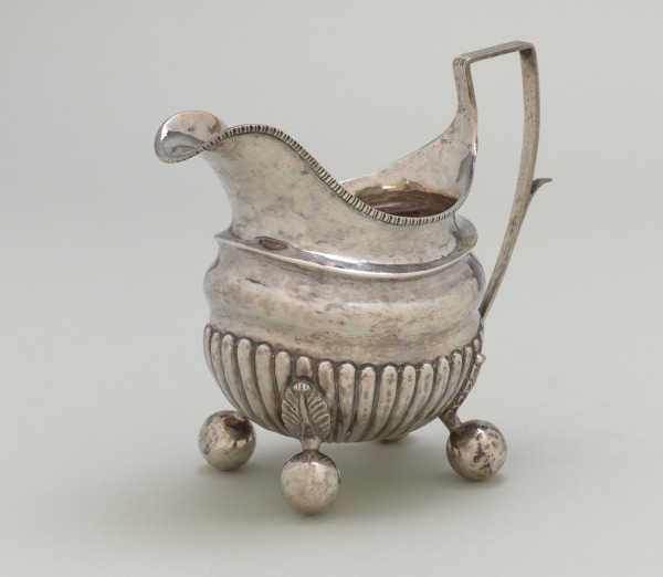 Cream Pitcher - Image 4