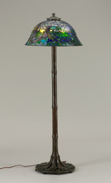 Standing Lamp - Image 1
