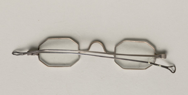 Spectacles or Eyeglasses - Image 4
