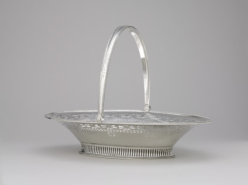 Bread (or Cake) Basket - Image 17