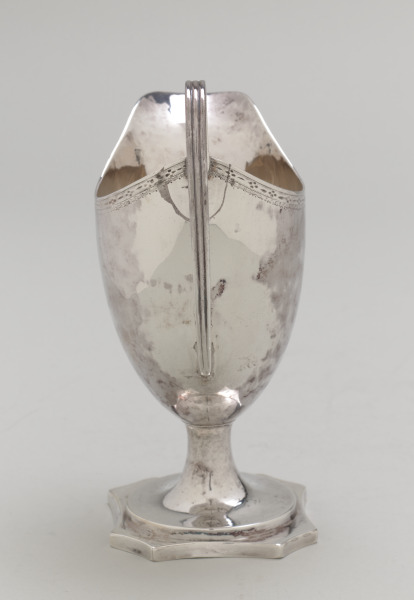 Cream Pitcher - Image 12