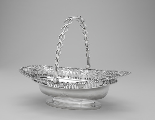 Cake Basket - Image 6