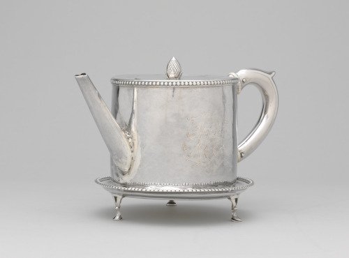 Teapot with Stand - Image 6