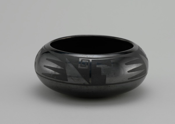 Blackware bowl - Image 10