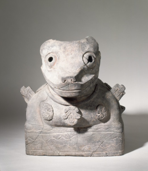 Zoomorphic Urn - Image 26