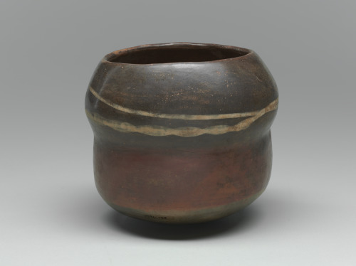 Effigy Head Jar - Image 7