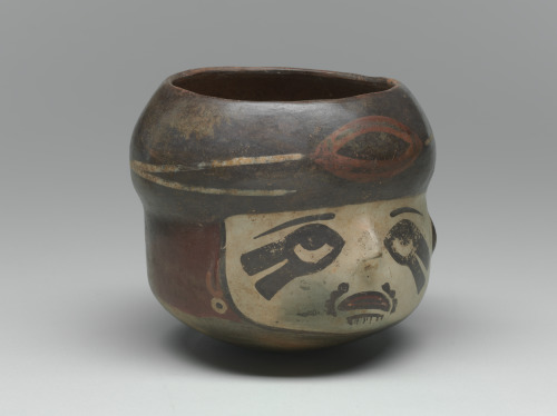 Effigy Head Jar - Image 8