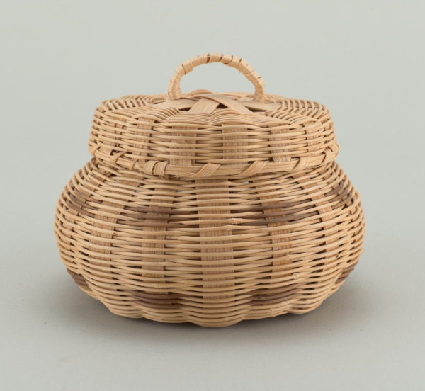 Button basket