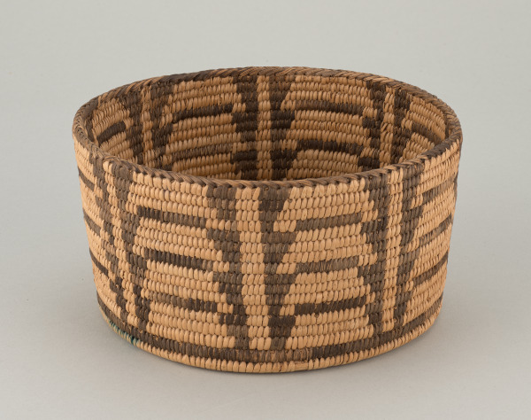 Basket with vertical ladder design - Image 4