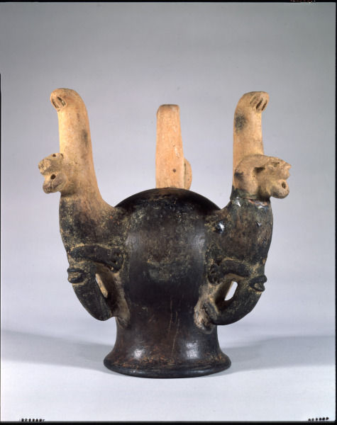 Tripod vessel with alligator-form legs - Image 2