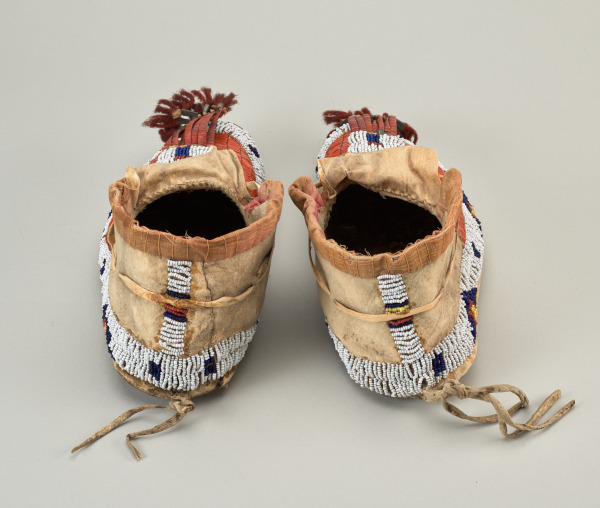 Pair of Moccasins - Image 13