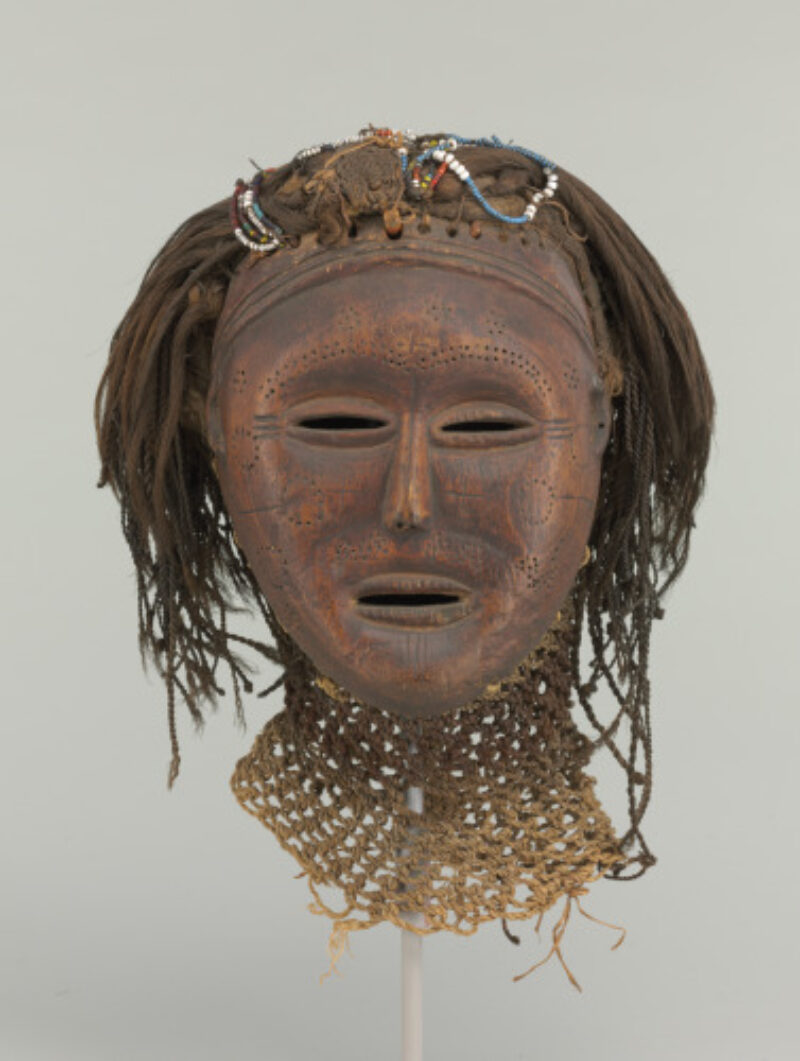 Mask (Mwana wa Pwevo)