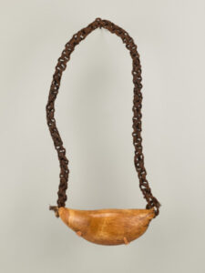 Presentation Whale Tooth (Tabua)