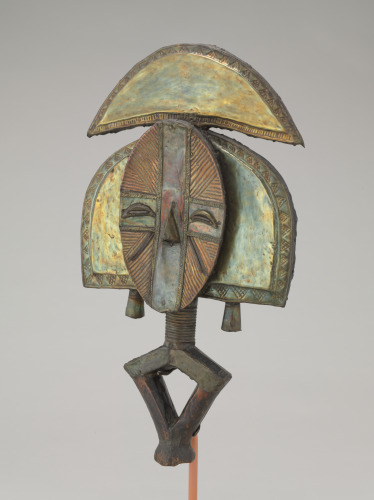Female Reliquary Figure (Mbulu Ngulu) - Image 3