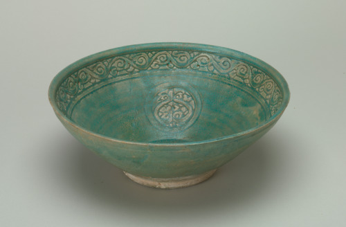 Large Bowl Decorated with Carved Scroll and Roundels - Image 3
