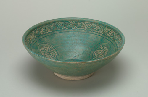 Large Bowl Decorated with Carved Scroll and Roundels - Image 2