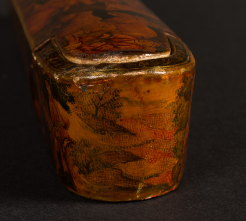 Pen Box Decorated with Figural Scenes - Image 3