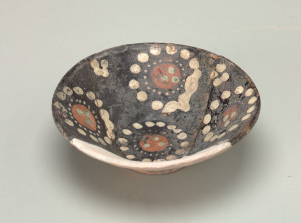 Bowl Decorated with Circles Formed of Dots