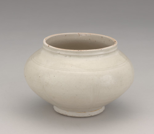 Lobed Food Storage Jar - Image 5