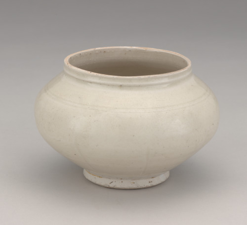 Lobed Food Storage Jar - Image 3